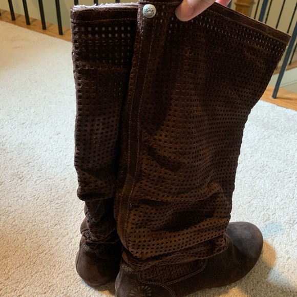 UGG boots - Picture 2 of 5